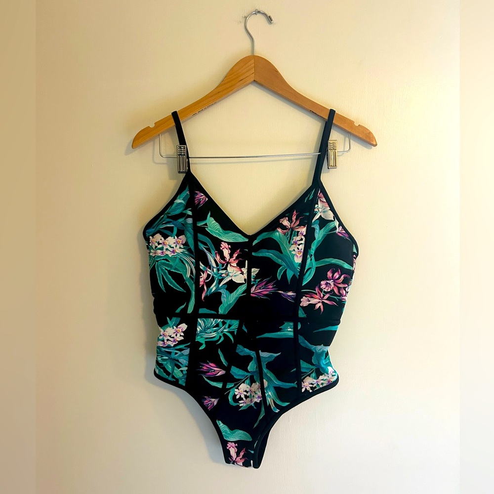 LA HEARTS Lingerie-Style One Piece Swimsuit